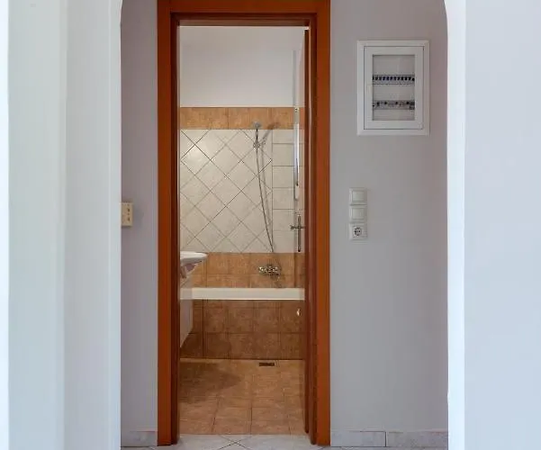 Lagadi 3 * Lászi